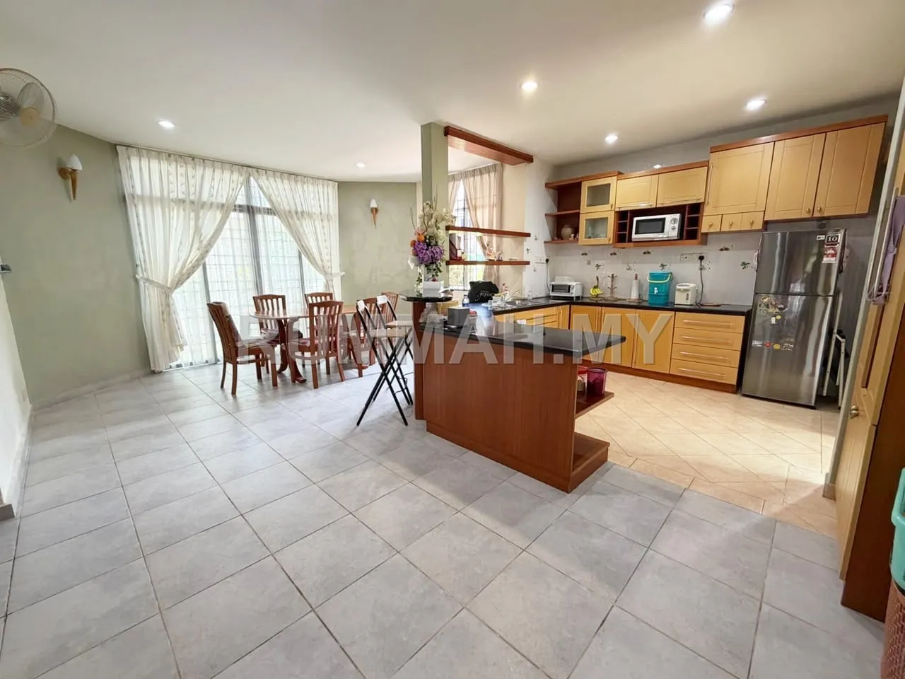 Property thumbnail 6