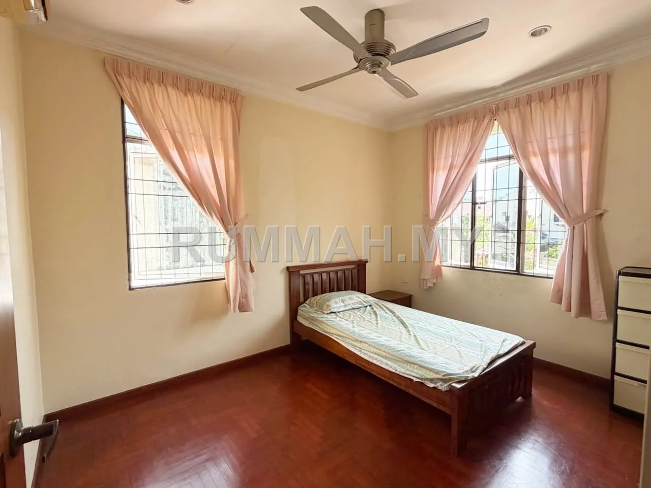 Property thumbnail 4